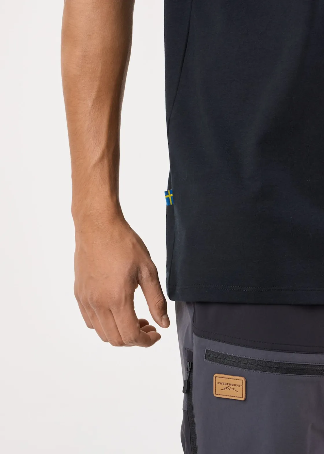 Swedemount Forest Tee Black Chantarelle