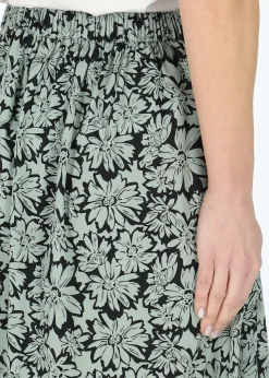 Best Seaside Sankt Claud Skirt W Daisey Flower Green