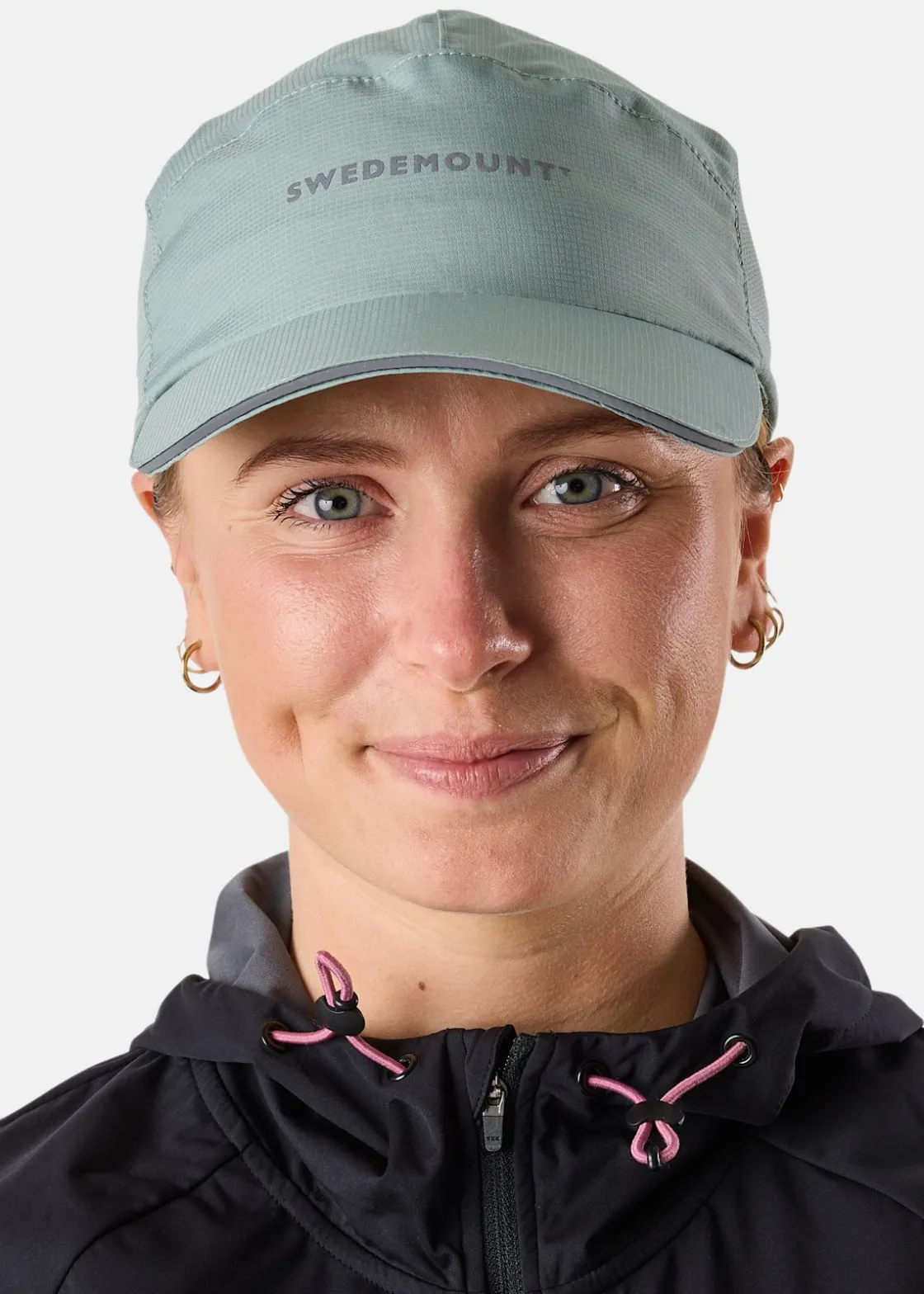 New Swedemount Ultra Light Running Cap Seaweed Green