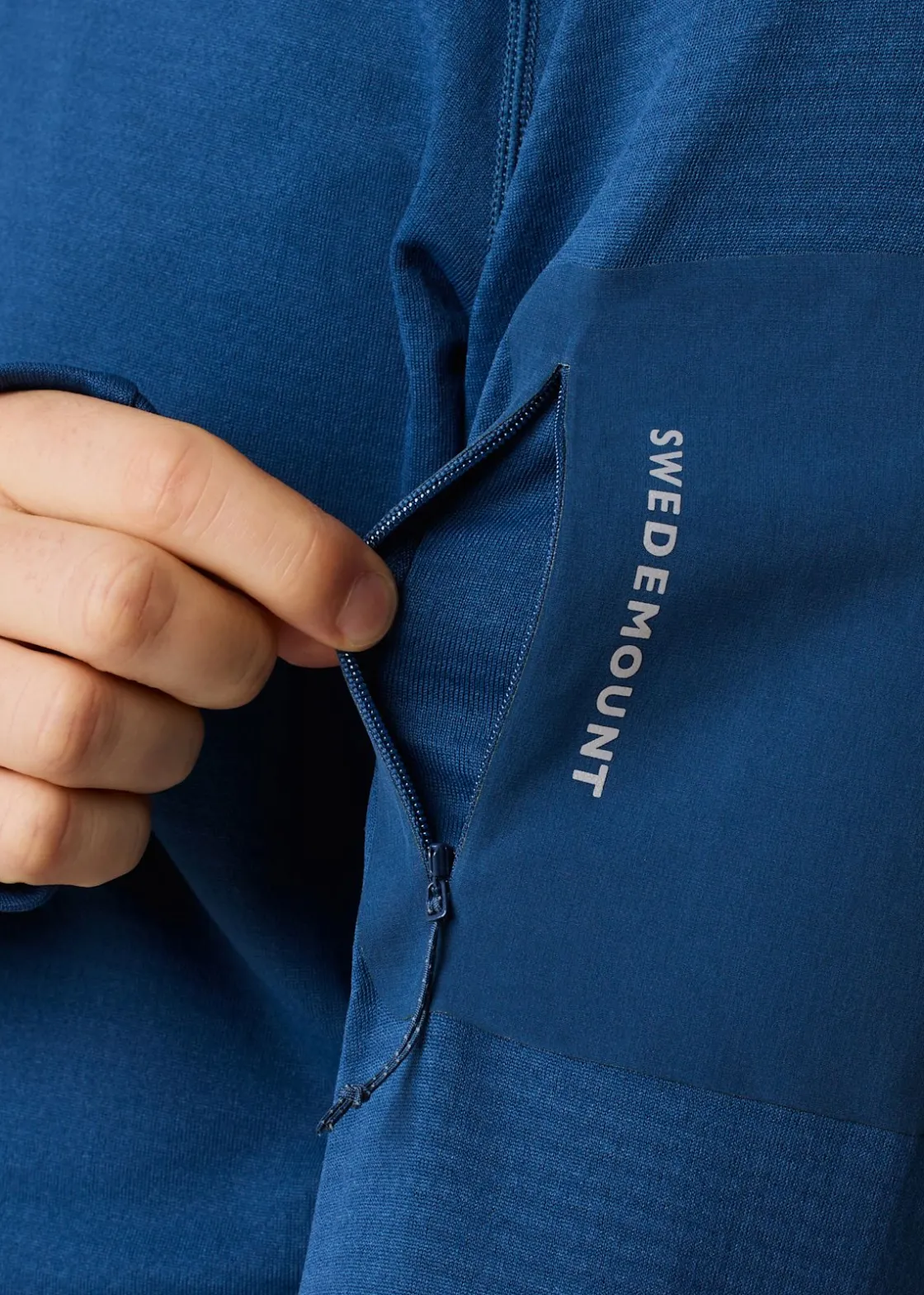 New Swedemount Ultra Light Tech Midlayer Hood Denim Blue