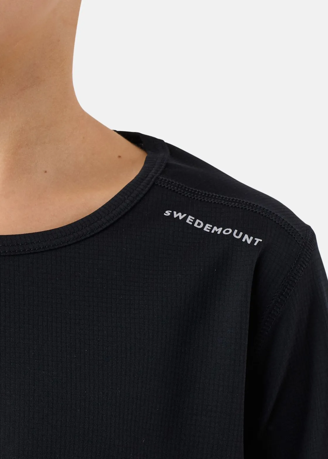 Discount Swedemount Ultra Light Tee Boy Black